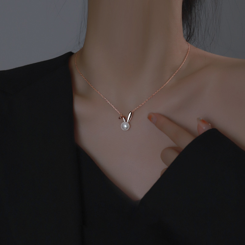 Schattige Konijn Parel Hanger  - Women Accessories Meaning recensie en prijs