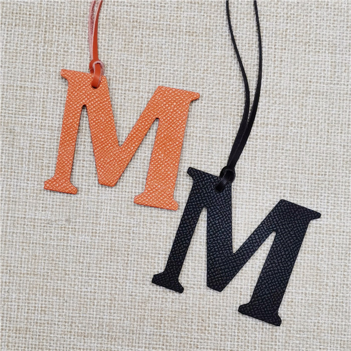 Engelse Letter M Alfabet Koeie - Women Accessories Name In English recensie en prijs