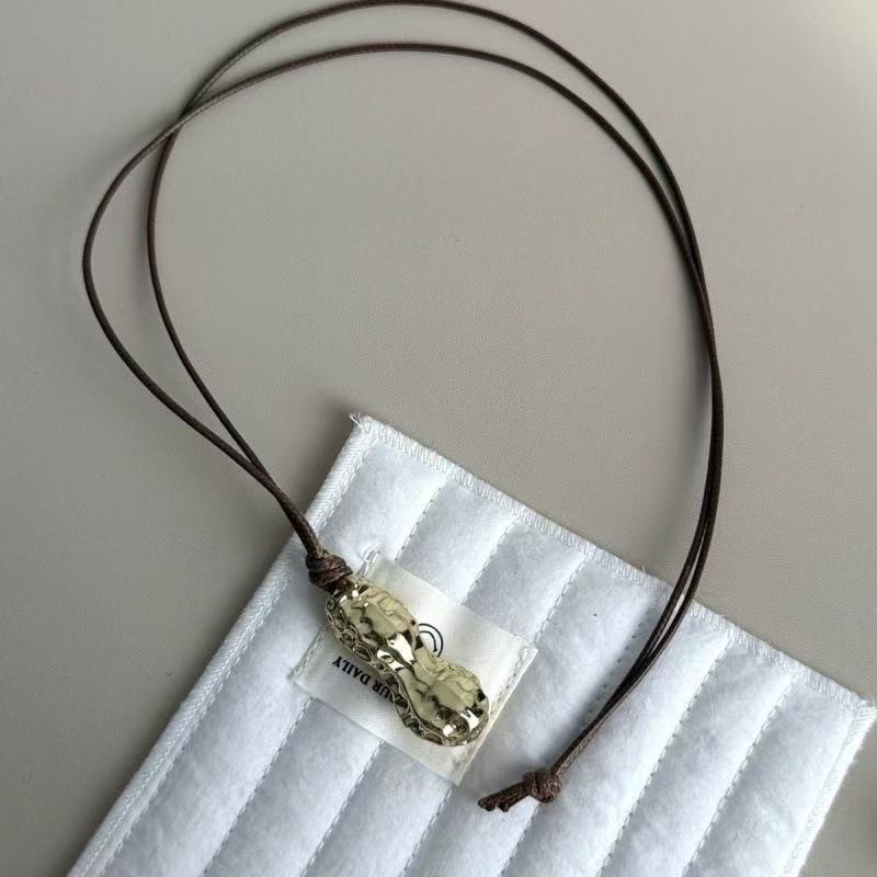 Modieuze metalen pinda-hangerk - Women Accessories Meaning recensie en prijs